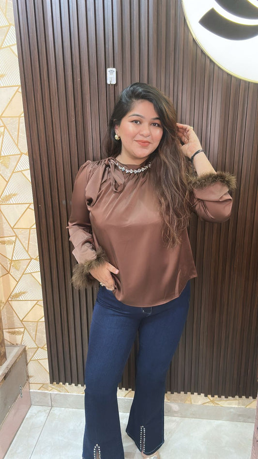 TARA SATIN SHIRT WITH FEATHERS