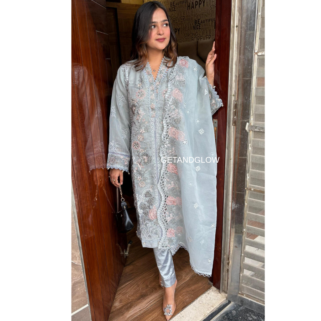 GULAMRG "LIGHT BLUE" SUIT
