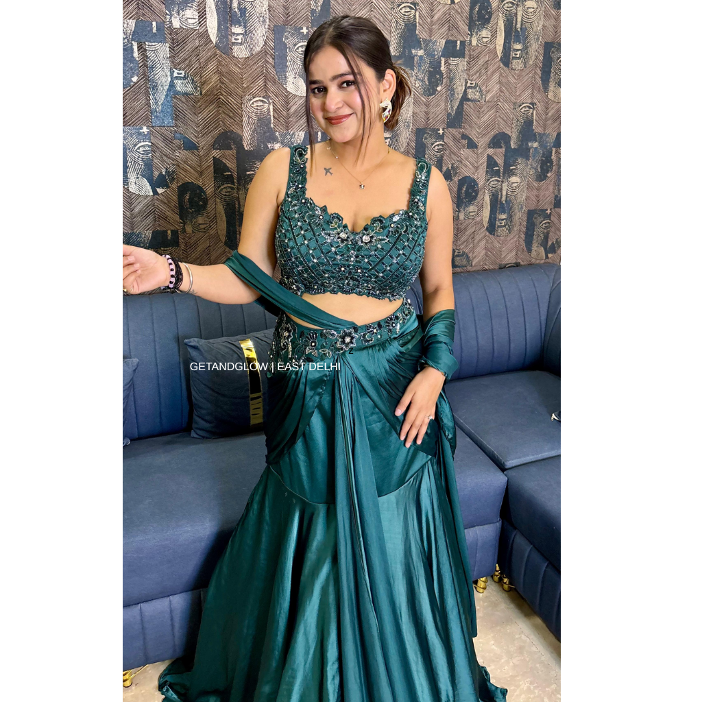 "HRITHI" DESIGNER FISH-CUT DRAPE