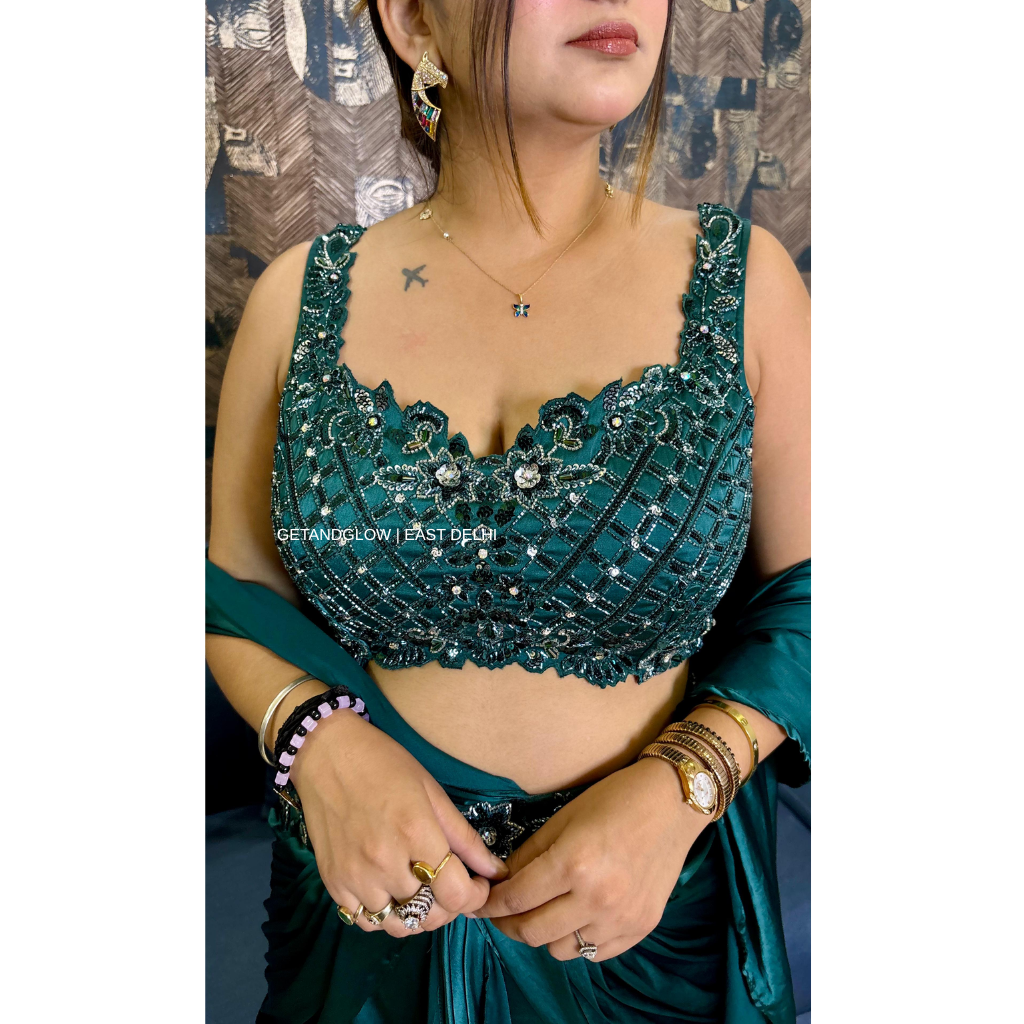 "HRITHI" DESIGNER FISH-CUT DRAPE