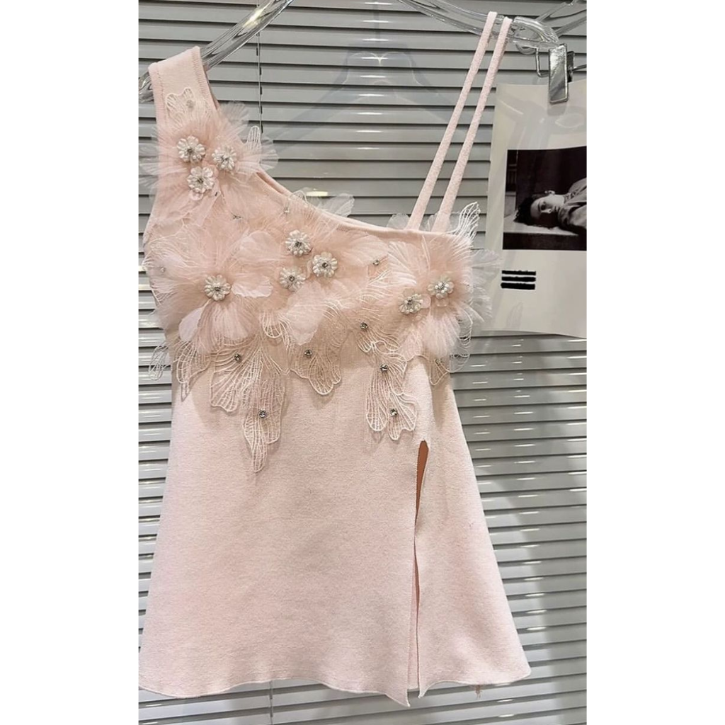 "HAMAIRA" DESIGNER TOP
