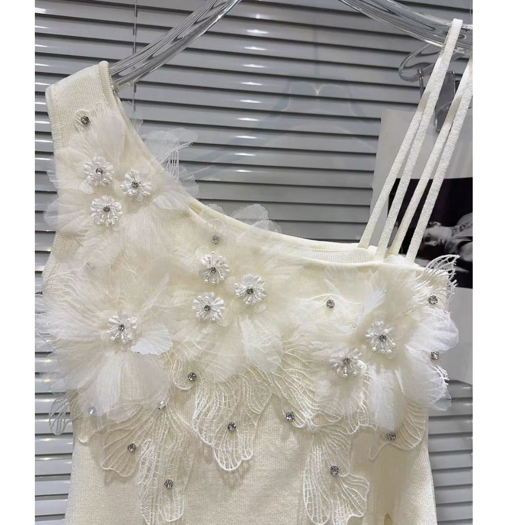 "HAMAIRA" DESIGNER TOP