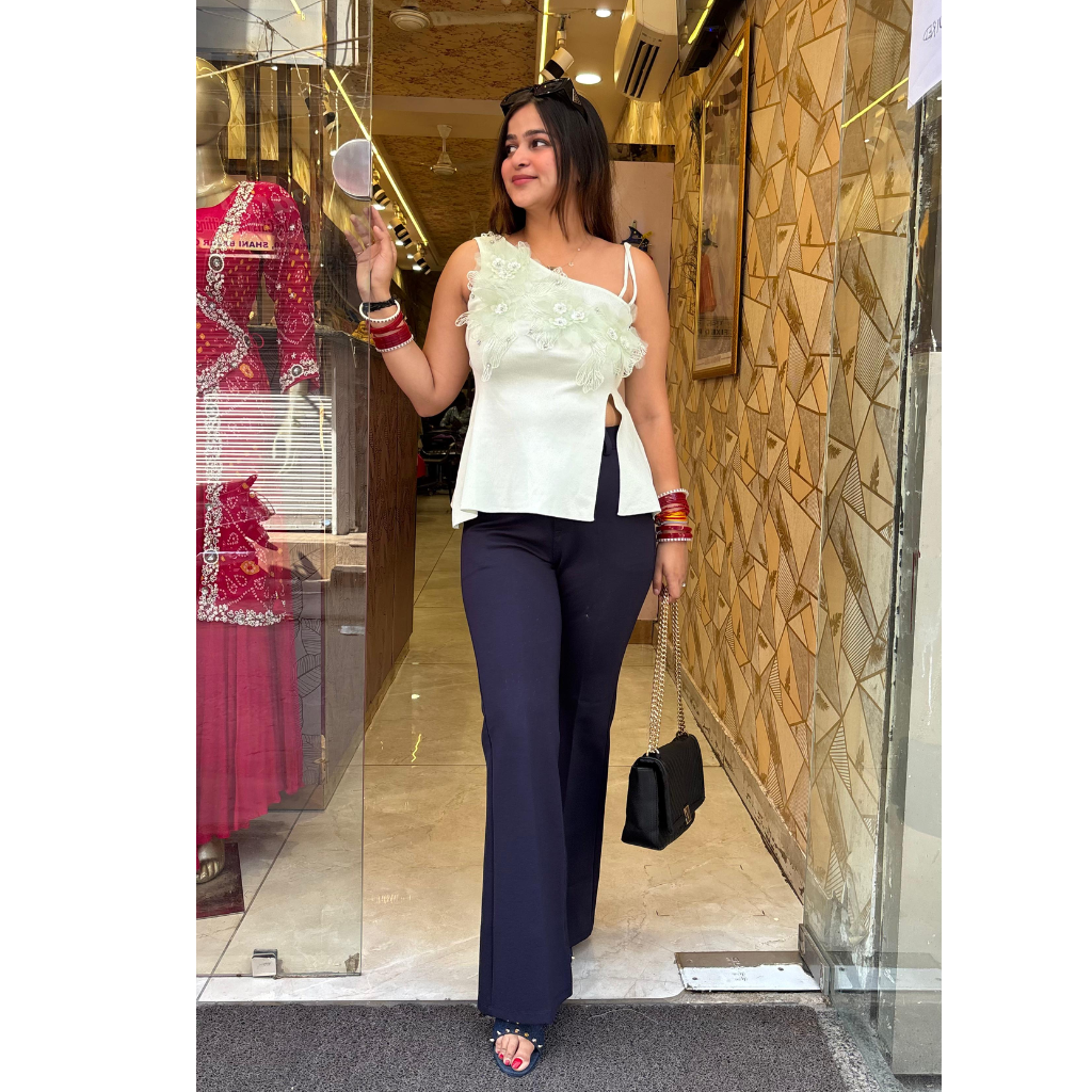 "HAMAIRA" DESIGNER TOP