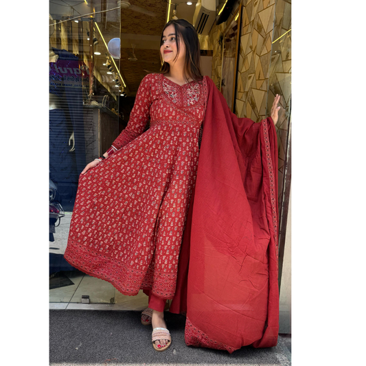 "AGRAKHA" DESIGNER SUIT