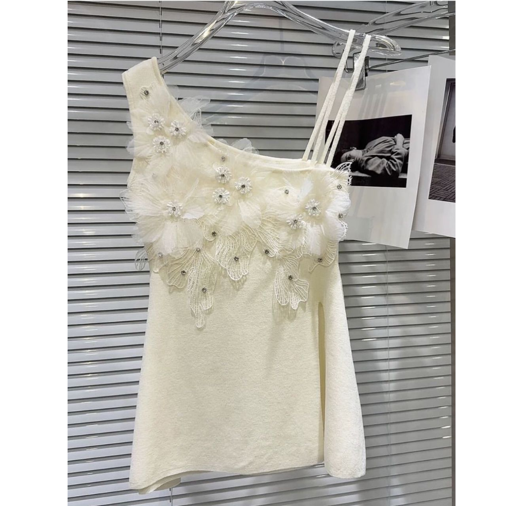 "HAMAIRA" DESIGNER TOP
