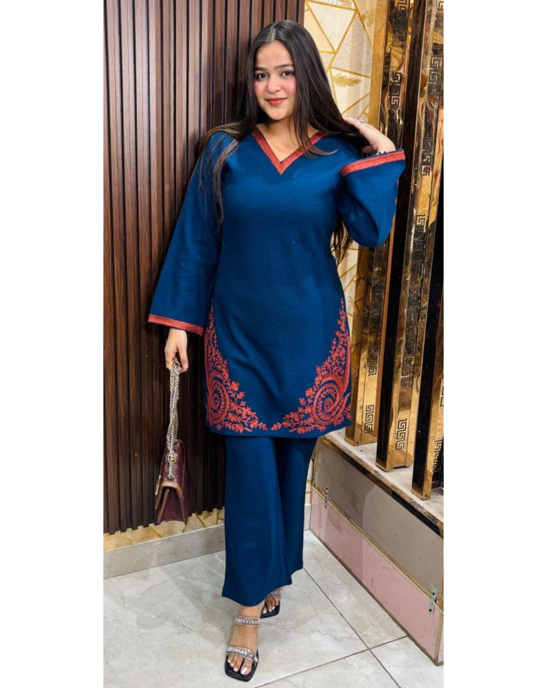 KASHI-KASHMIRI EMROIDERED CORDS