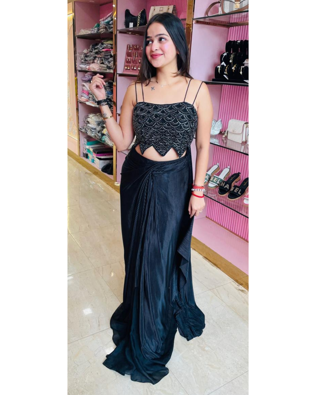 DIANA-BLACK INDOWESTERN