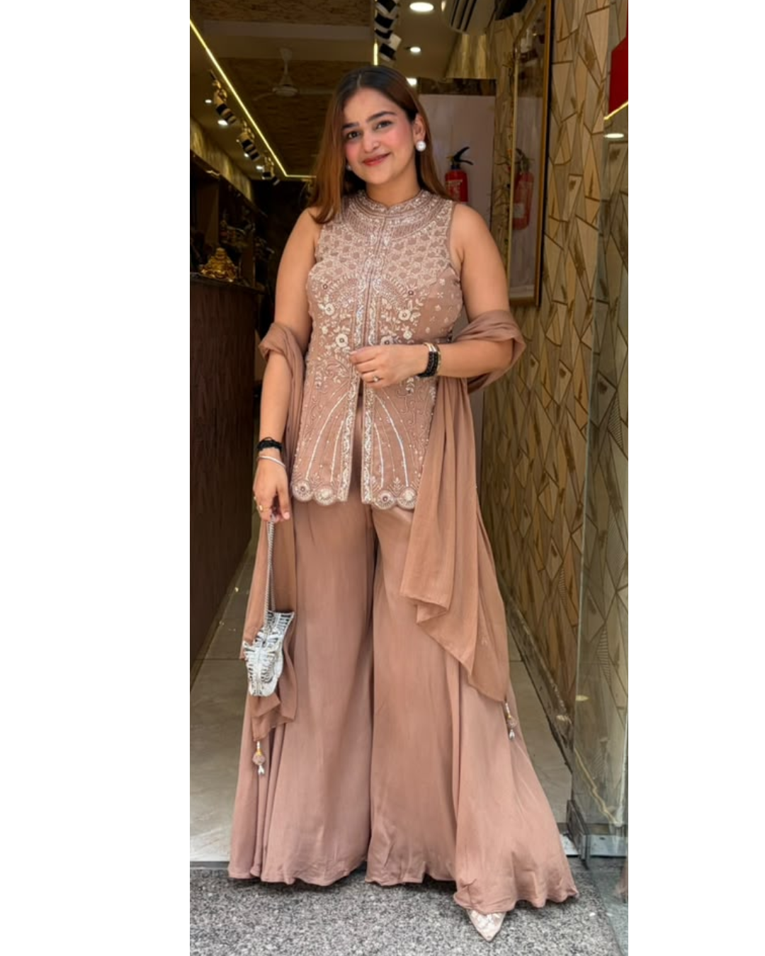 ANJALI-PLAZO SET