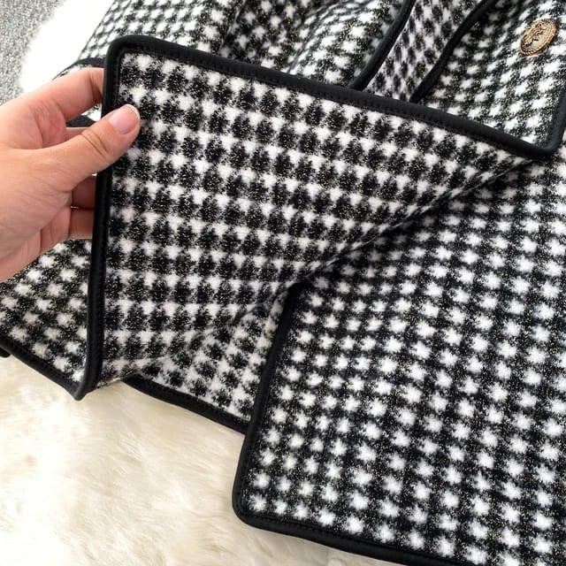 Checky Pullover with belt