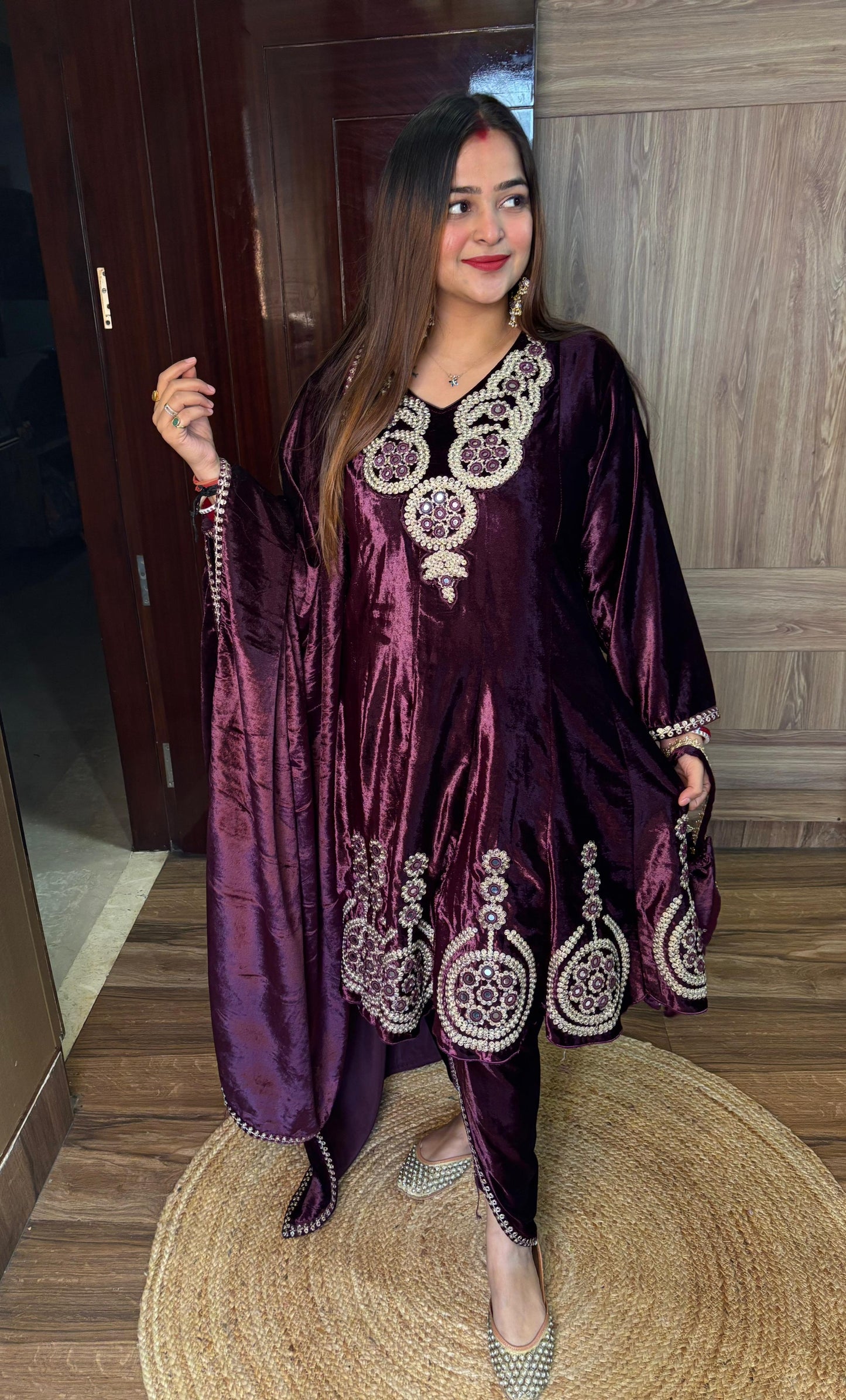 "TAMANNA" TULIP SET WITH POTLI
