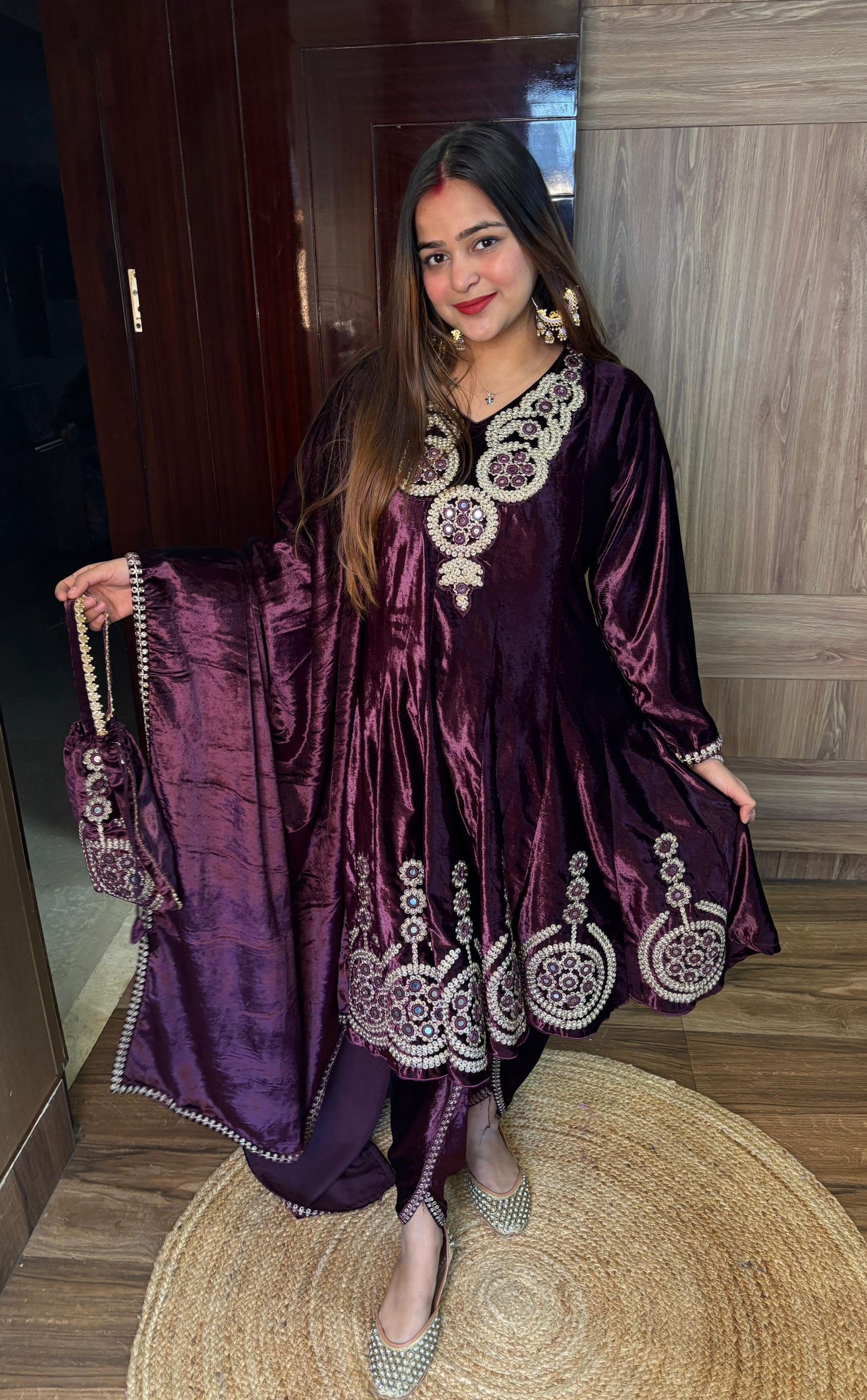 "TAMANNA" TULIP SET WITH POTLI