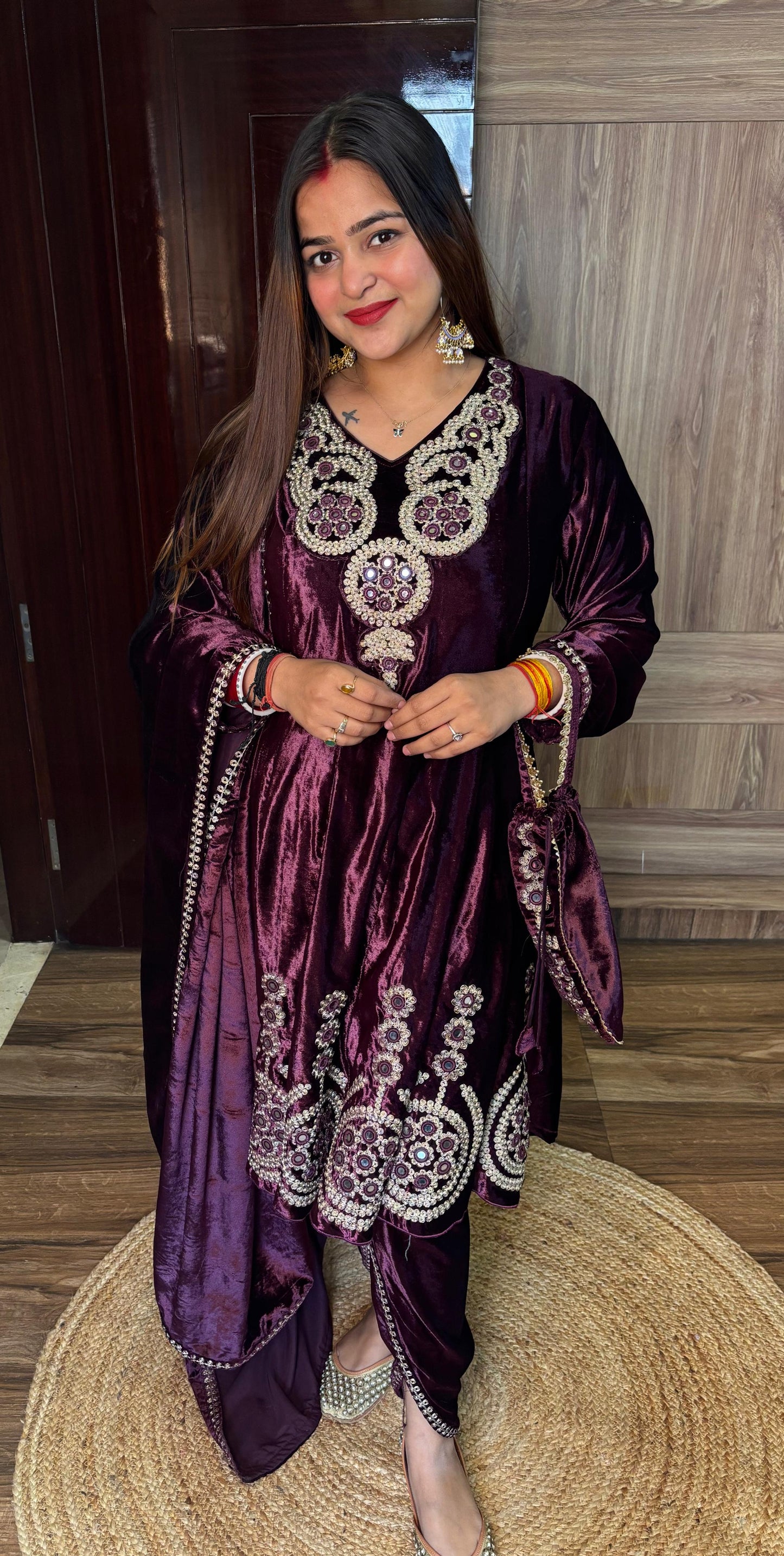 "TAMANNA" TULIP SET WITH POTLI