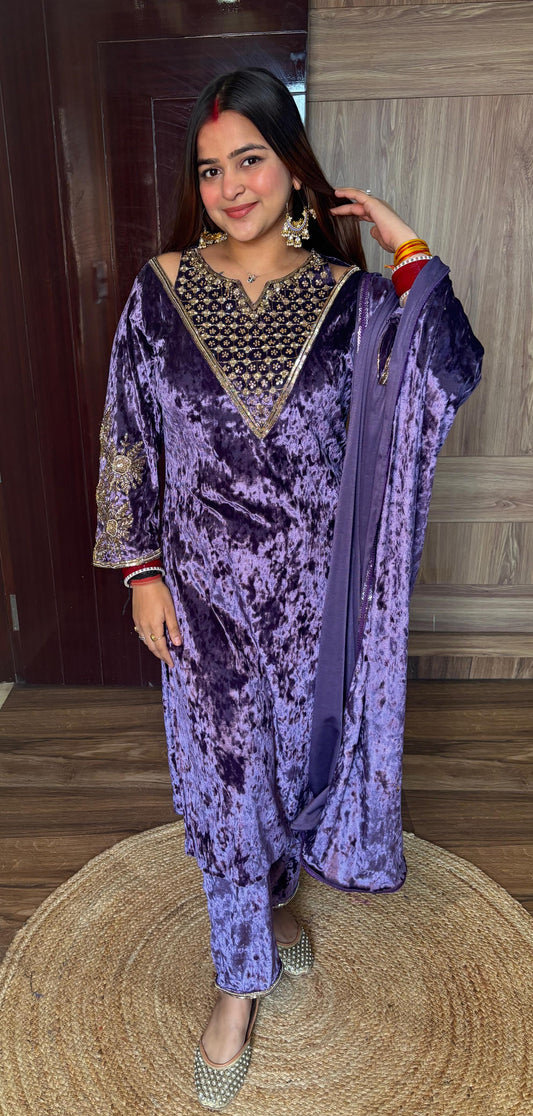"SUKHMANI" 3 PIECE VELVET SUIT