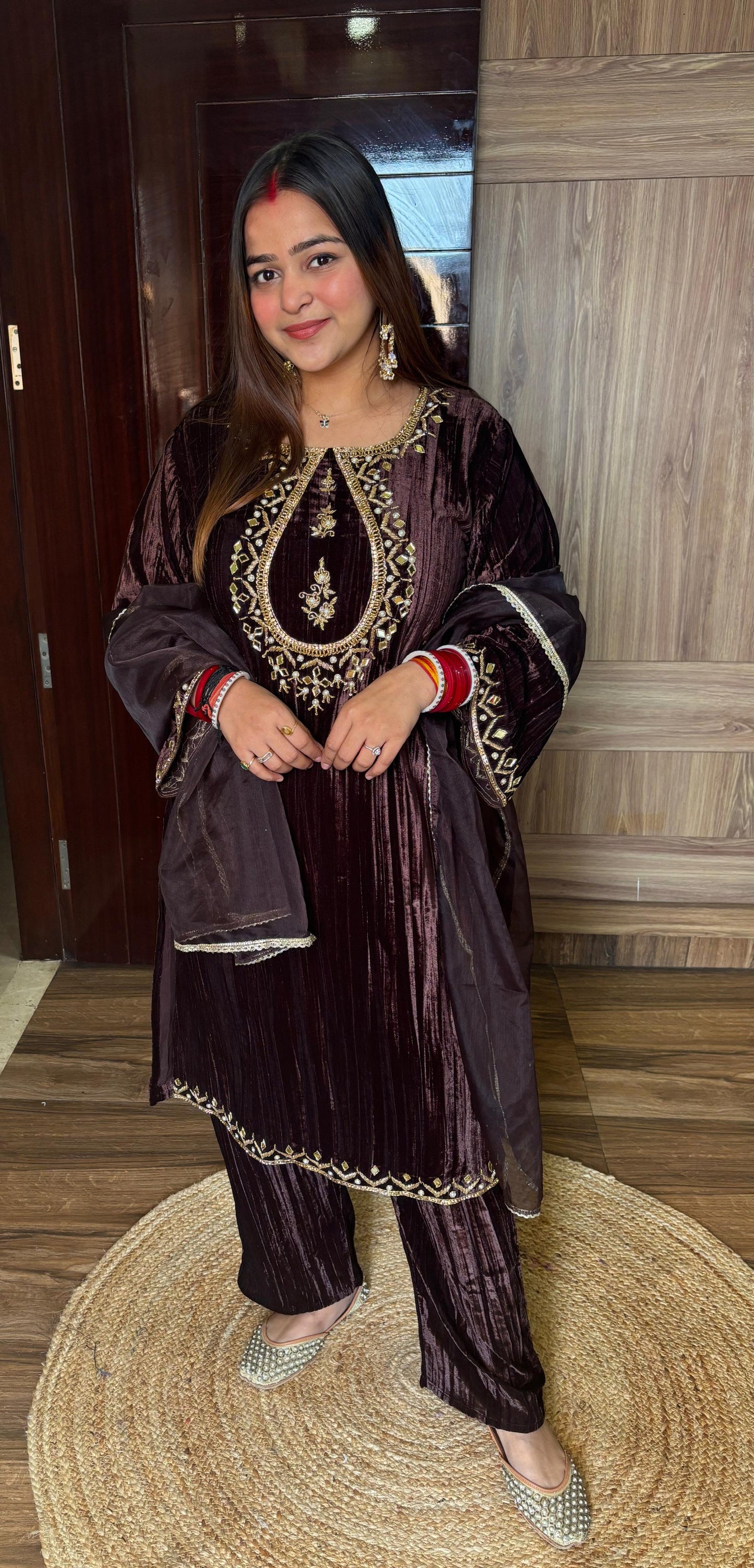 "QUEEN-BEE" 3 pc velvet suit