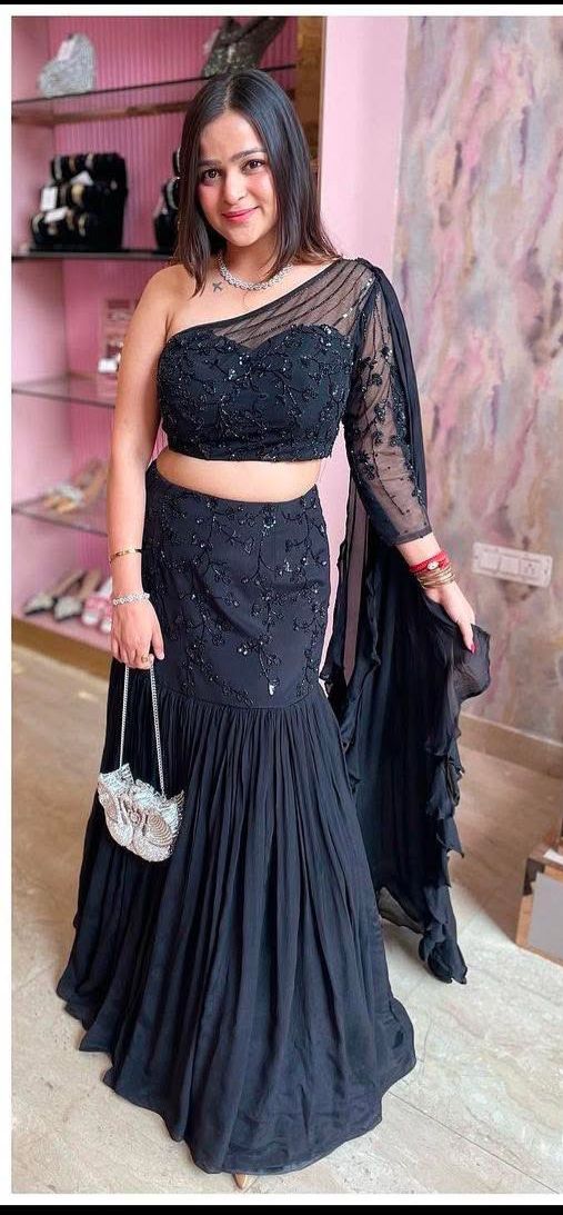 "SEERA" fishcut drape