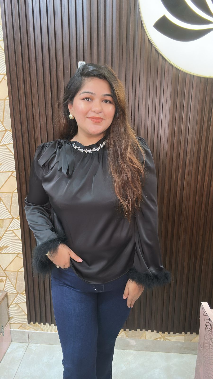 TARA SATIN SHIRT WITH FEATHERS