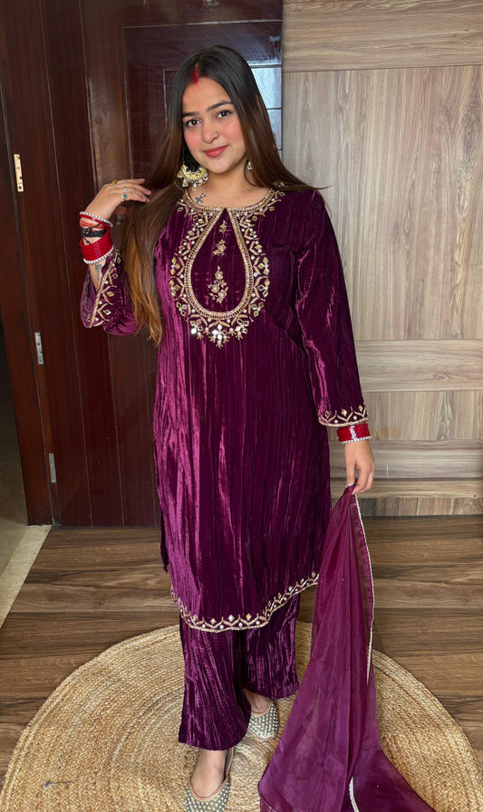 "QUEEN-BEE" 3 pc velvet suit