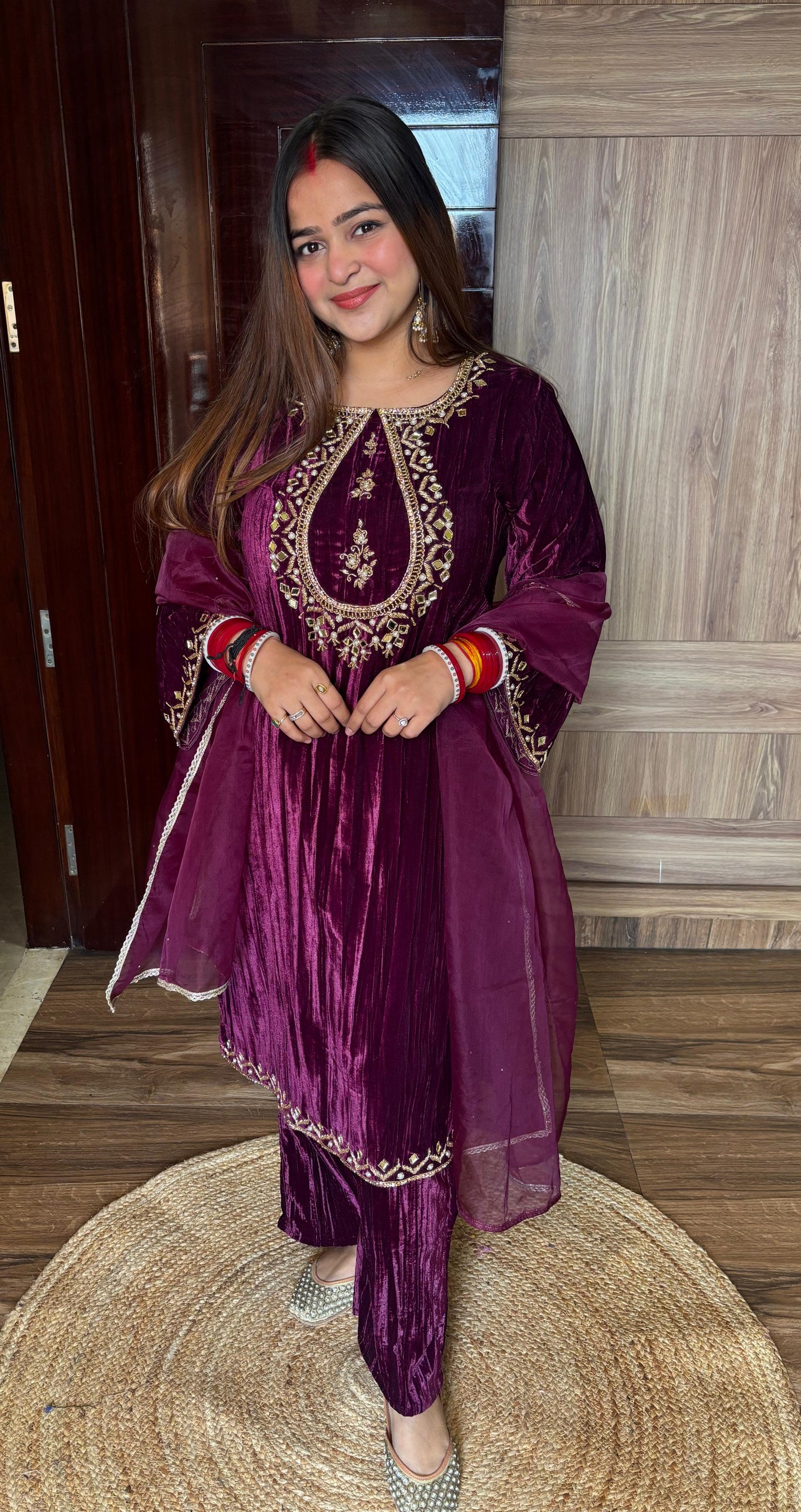 "QUEEN-BEE" 3 pc velvet suit