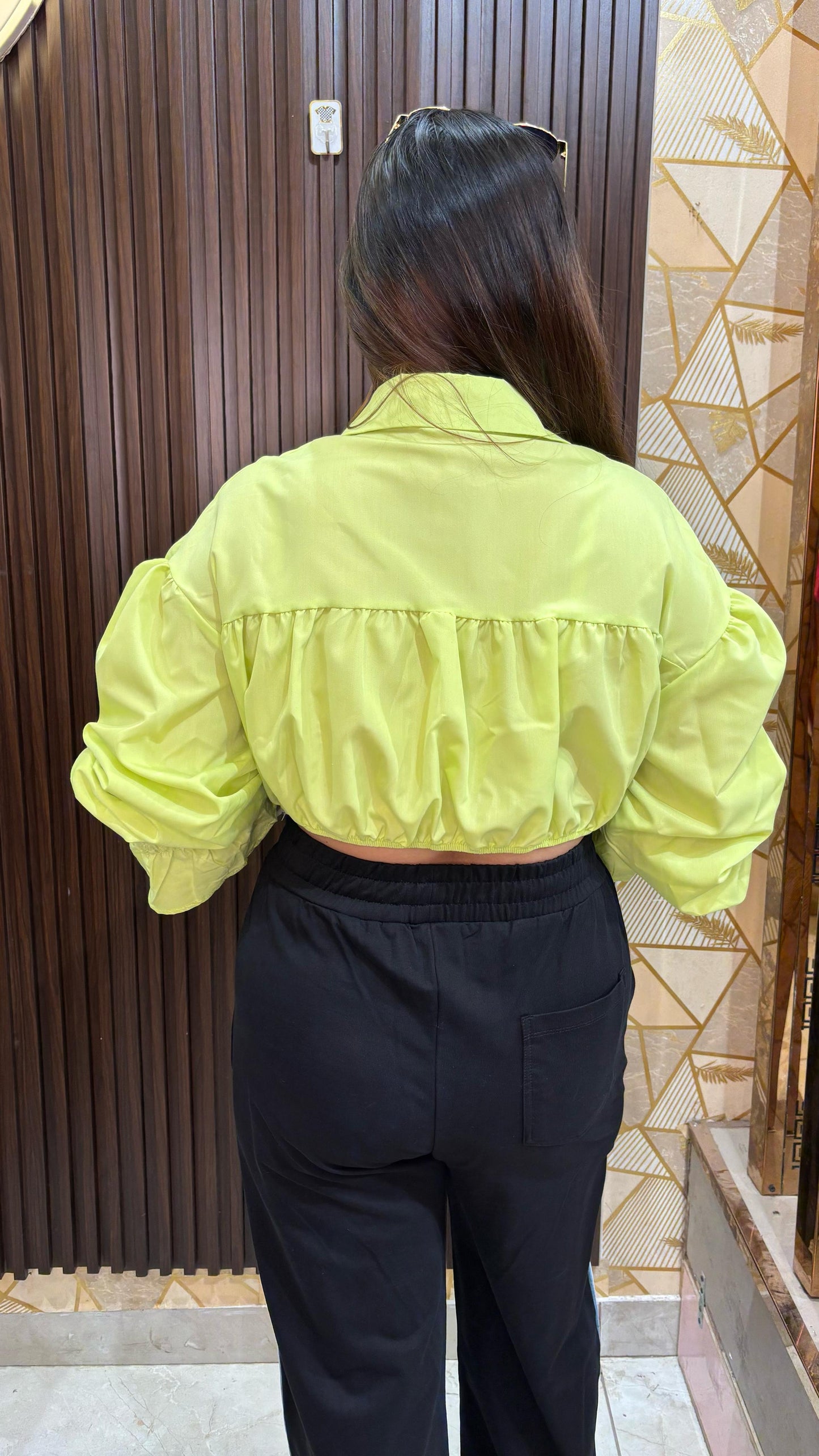 "RAHA" CROP SHIRTS