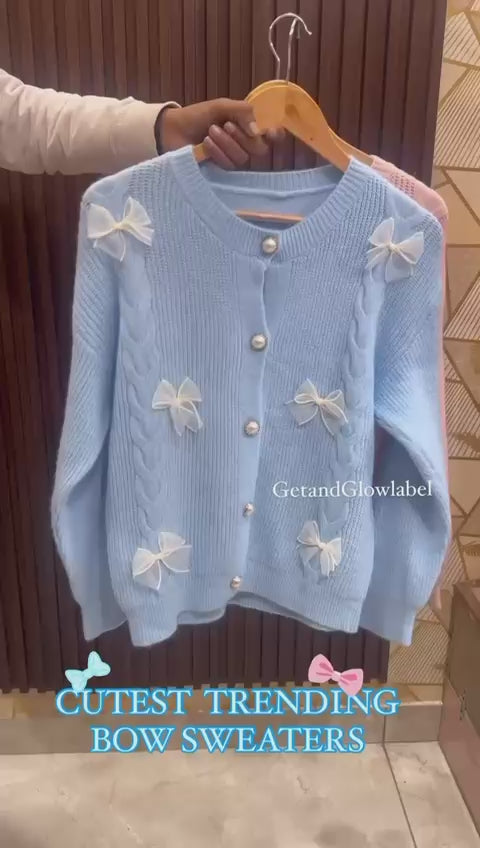 "CALCI" BOW SWEATERS
