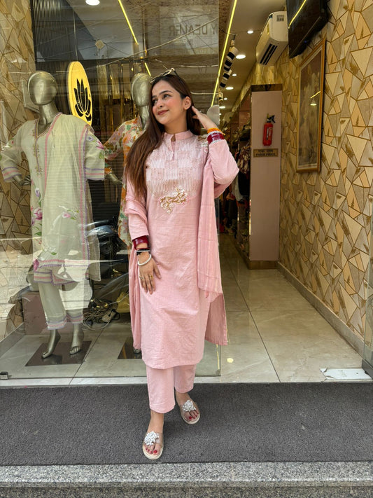 Rosia Suit