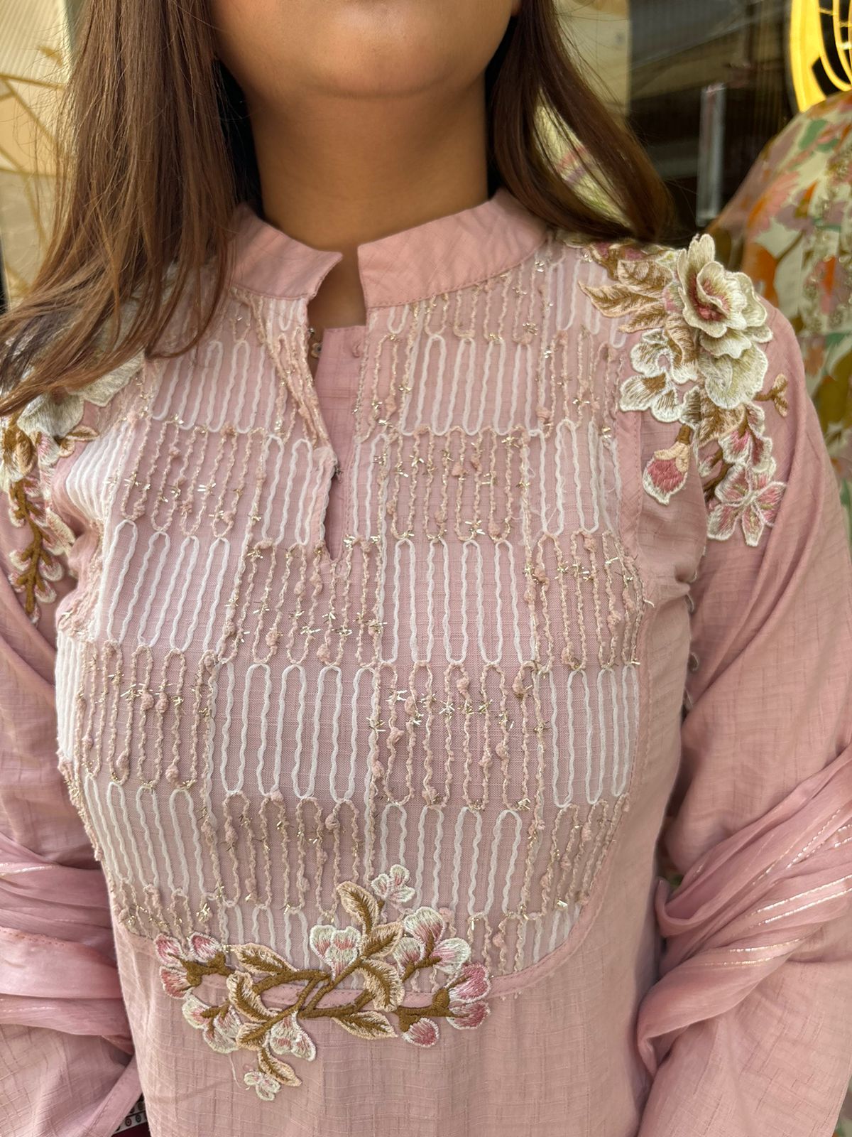 Rosia Suit