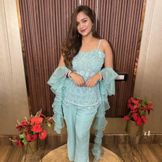 Mint Strapy Outfit