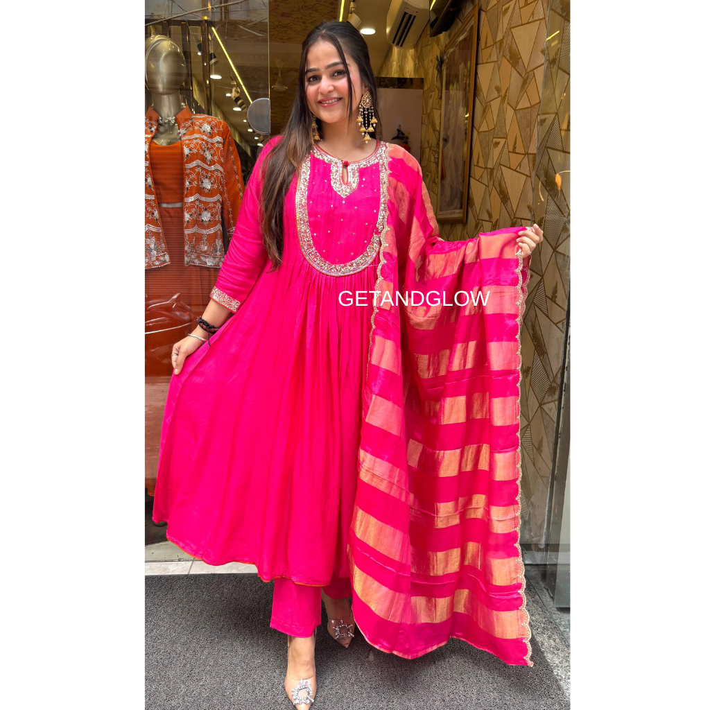 "RITI" PINK DESIGNER SUIT