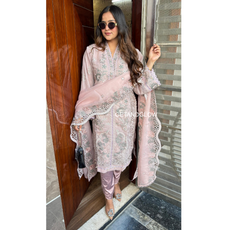 "GULMARG" LIGHT PINK SUIT