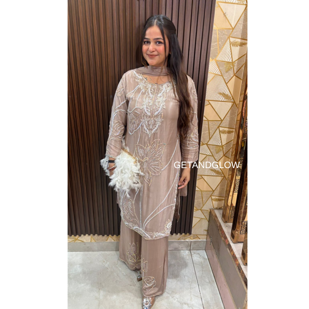 "VAIBHAVI" CHAMPAIGN DESIGNER SUIT(AVAILABLE ON PRE-ORDER)*