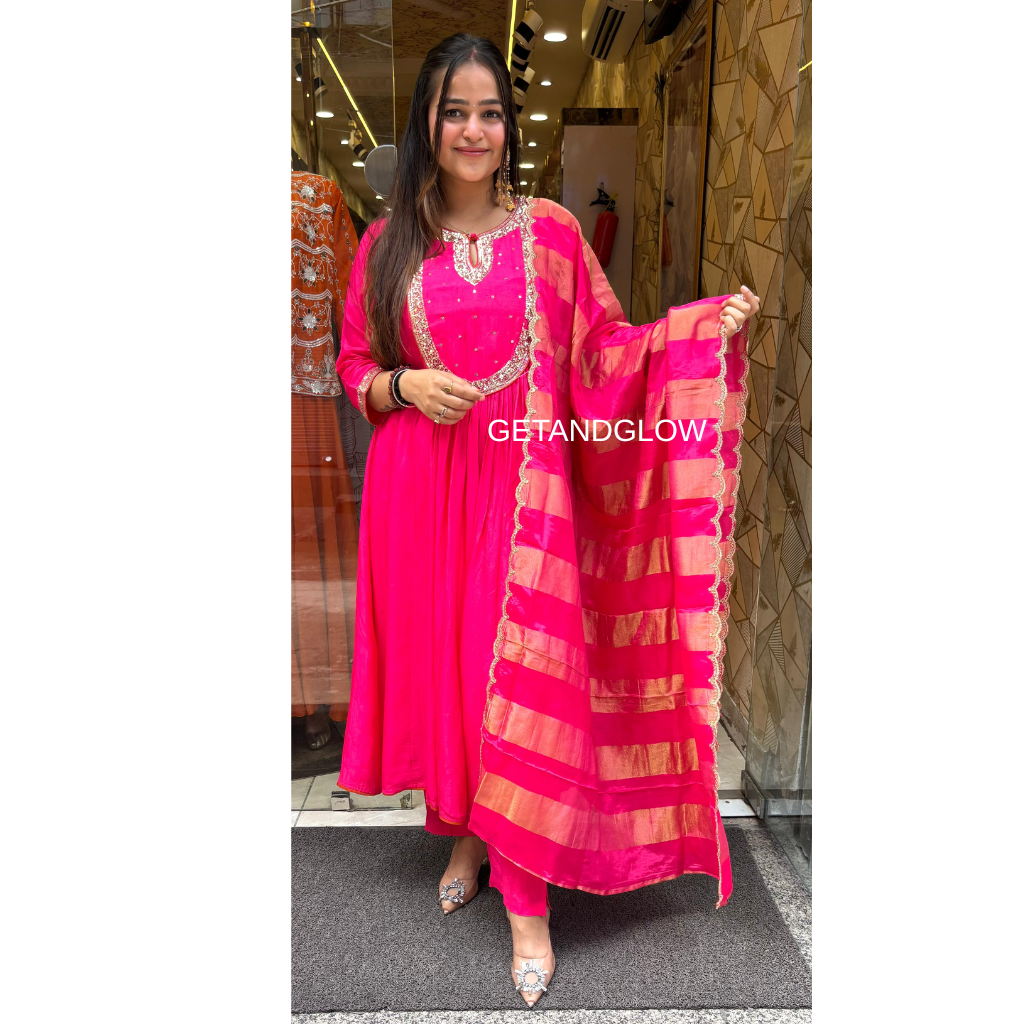 "RITI" PINK DESIGNER SUIT