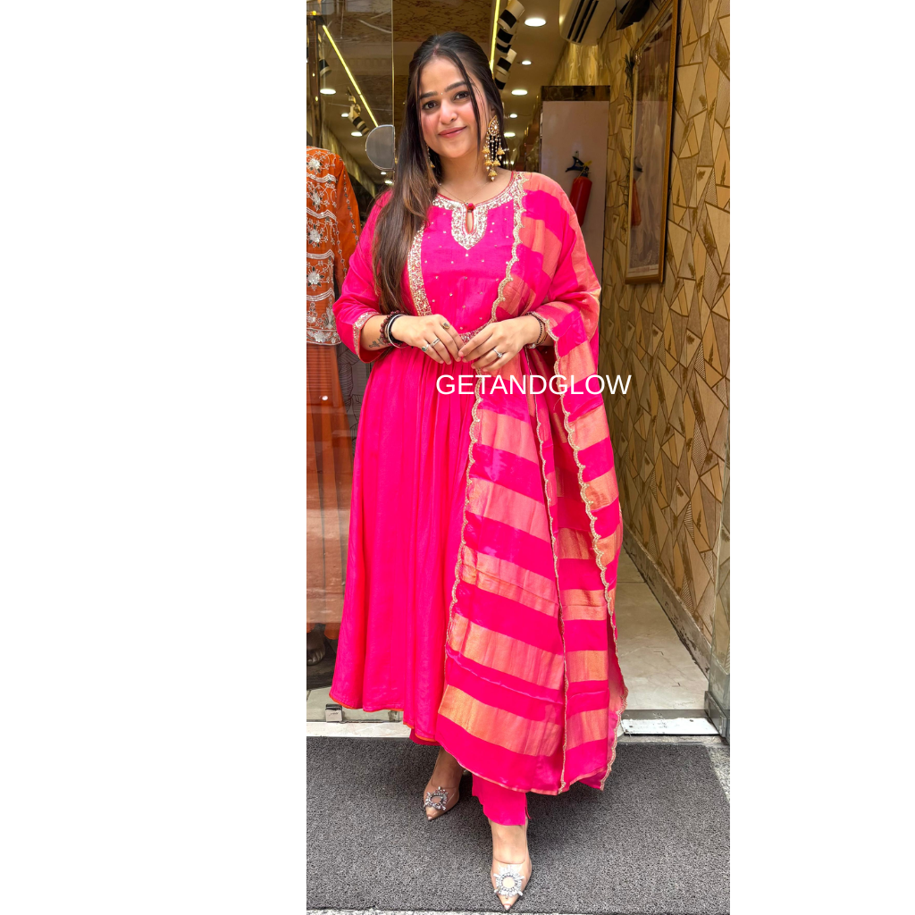 "RITI" PINK DESIGNER SUIT