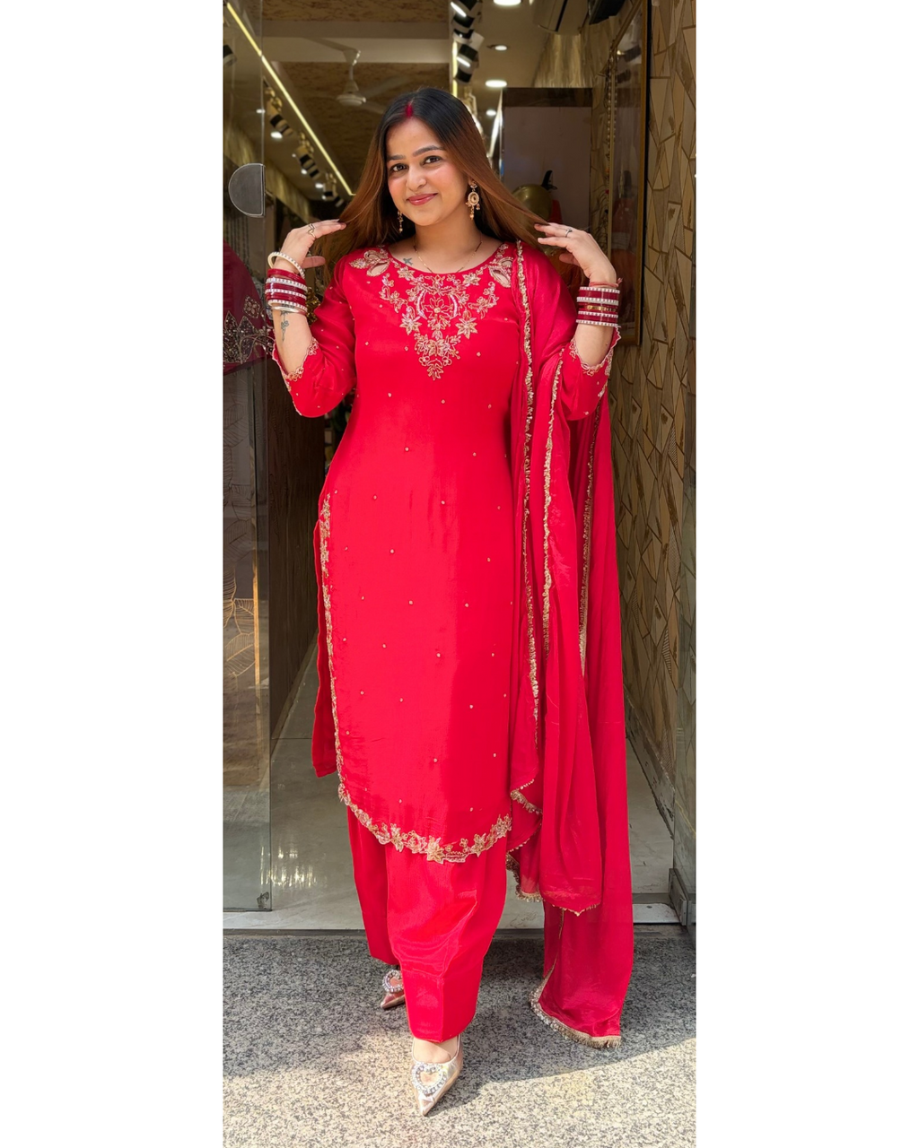 "RADHE"-DESIGNER SUIT