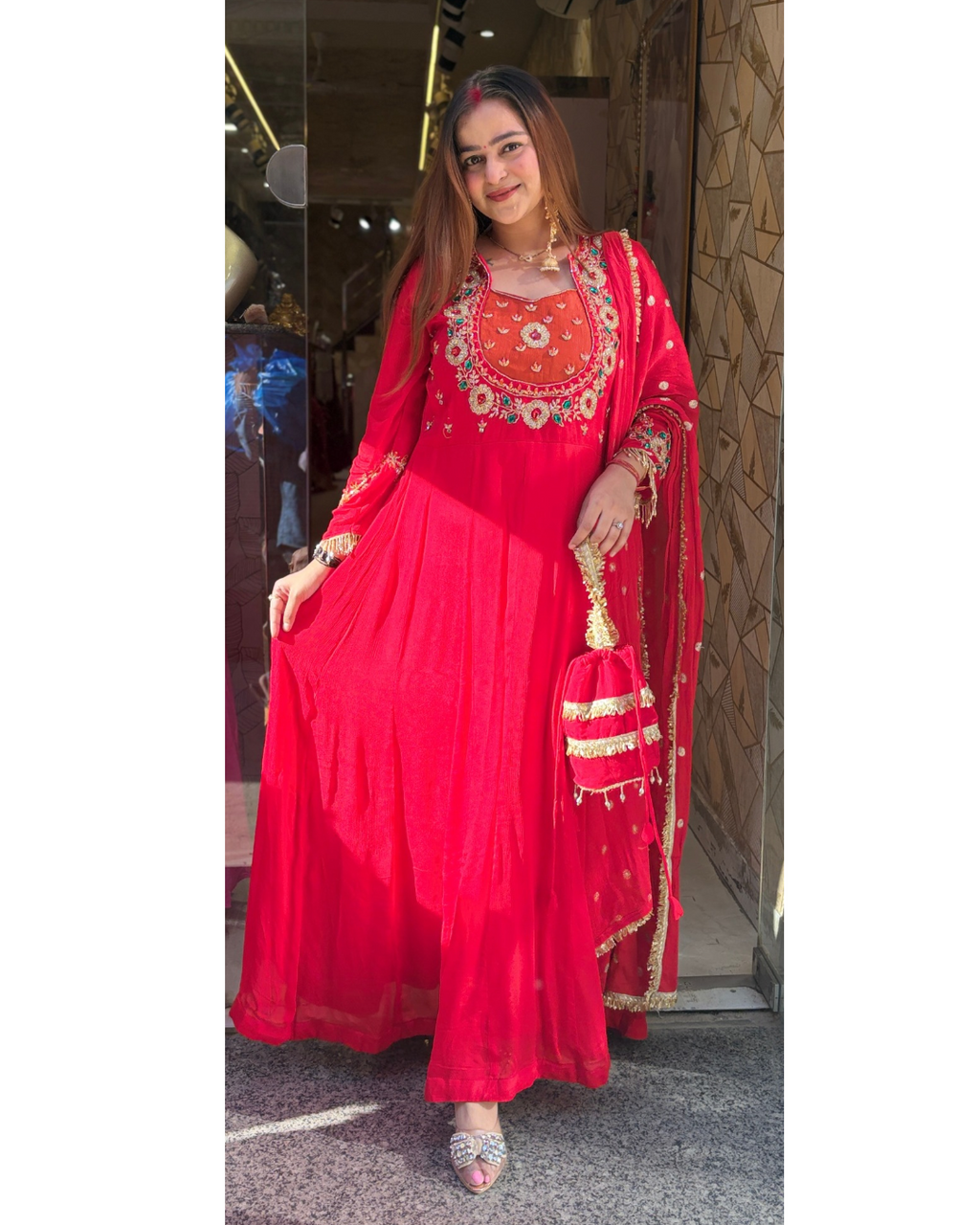 REENA-ANARKALI WITH POTLI