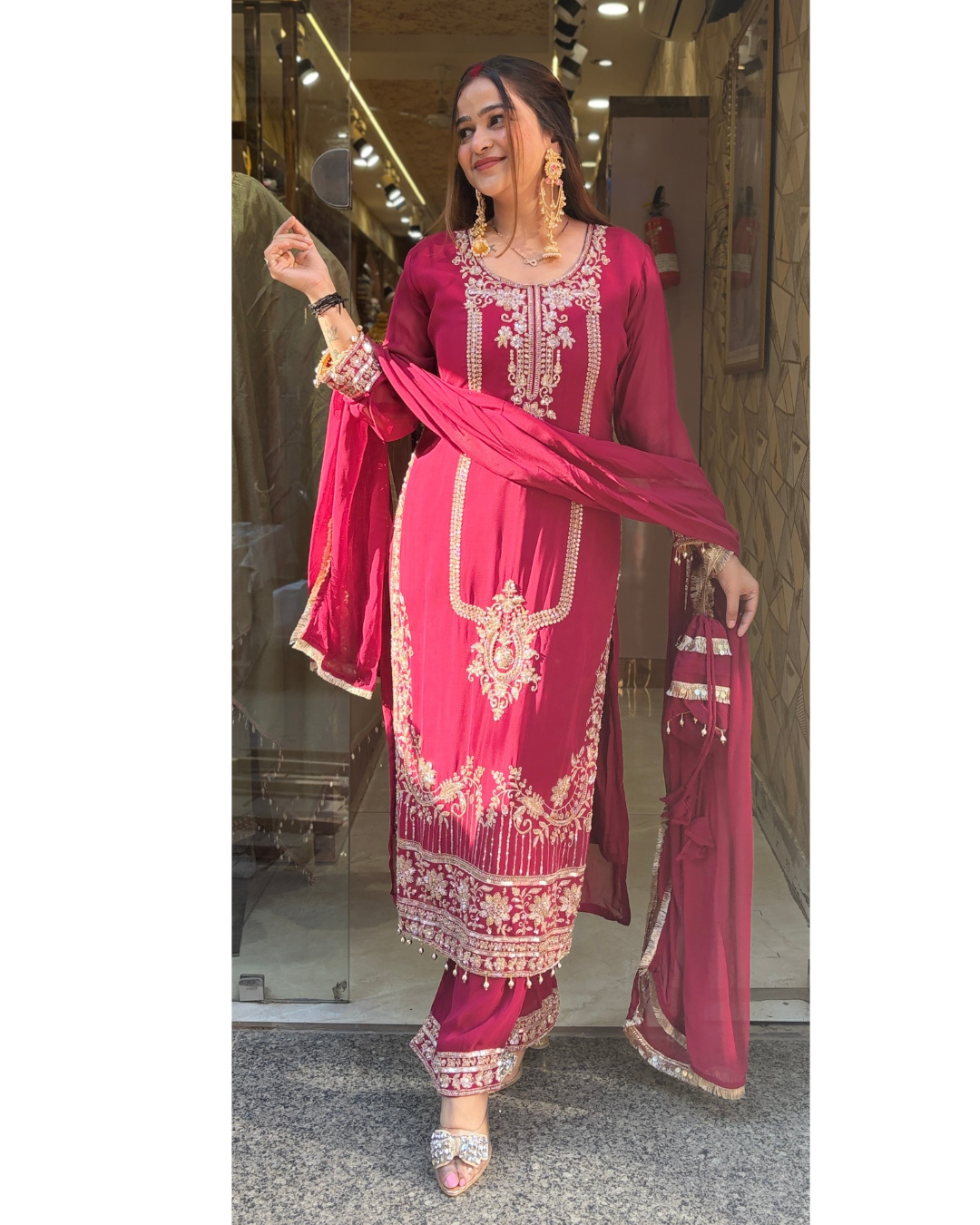 "DISHA"-PAKISTANI SUIT WITH POTLI