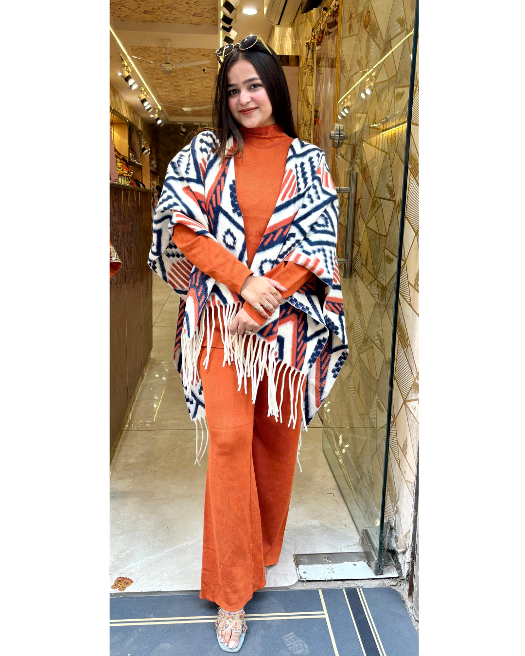 KITTY WOOLLEN CORDSET WITH CAPE