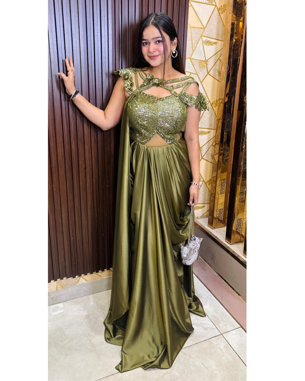 ROHA-GREEN DRAPE