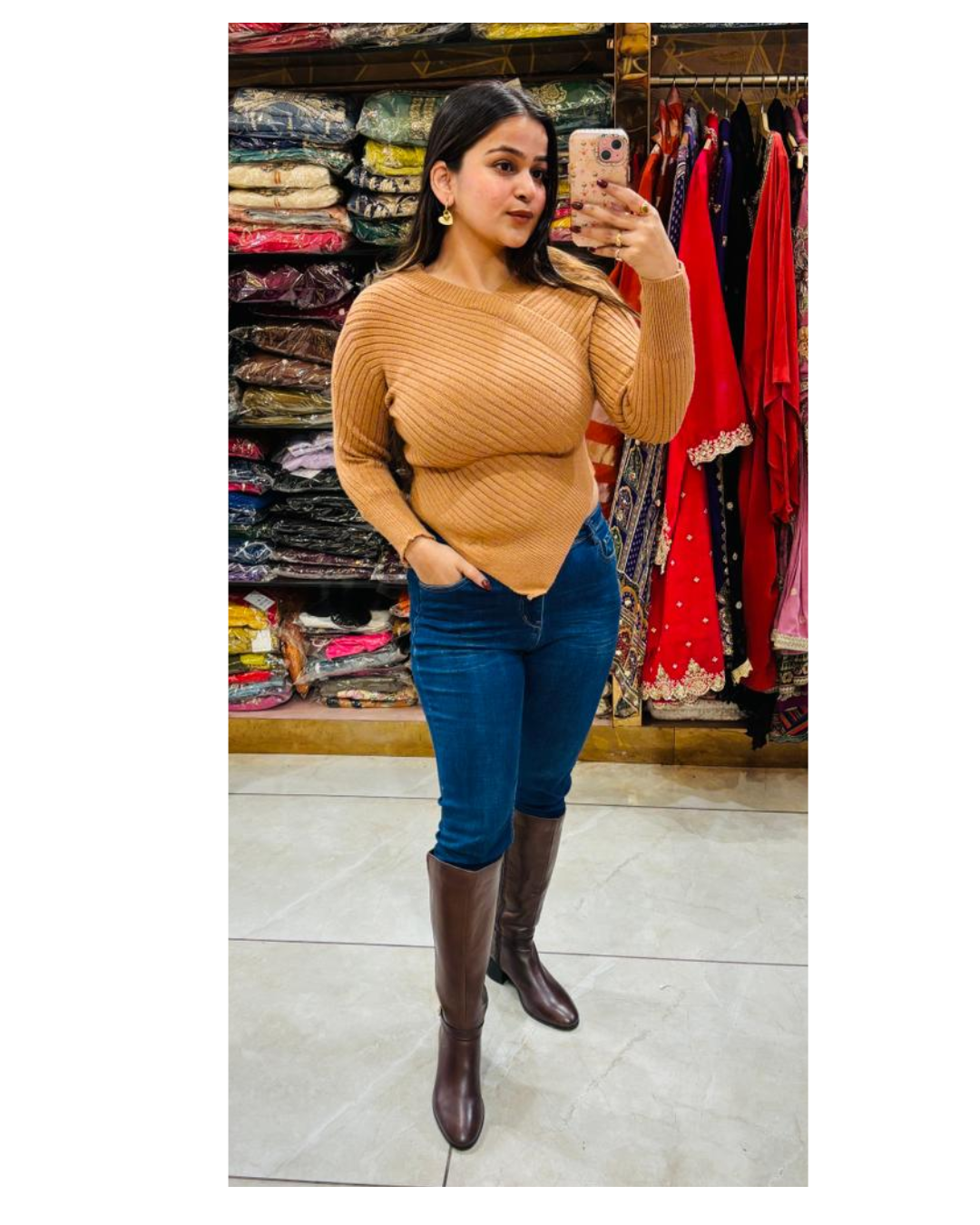 AKA-SWEATER WITH HIGHNECK