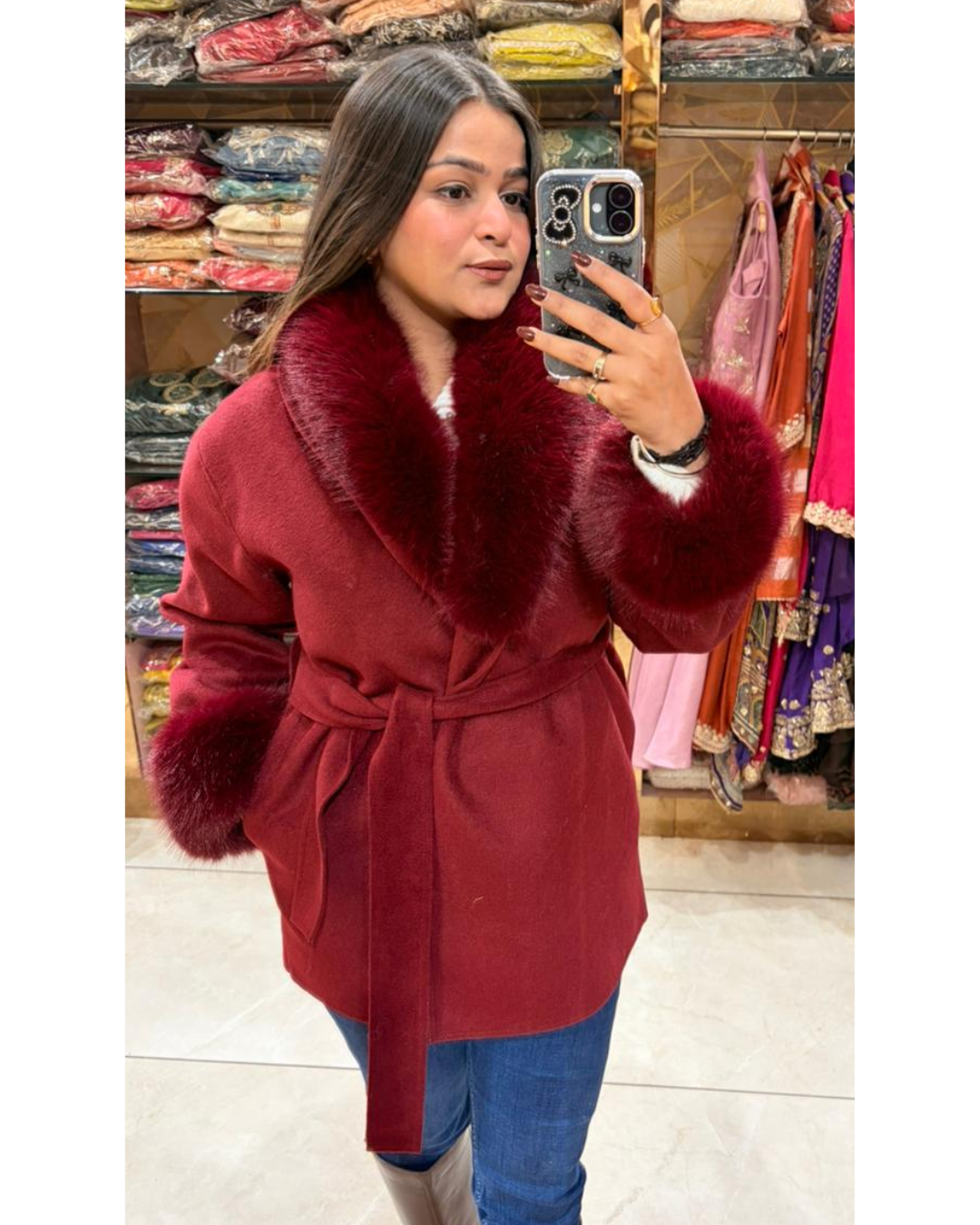 FUR COATS WITH DEATTCAHBLE FUR