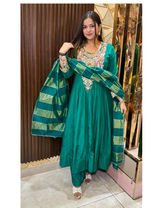 APSARA-anarakali set