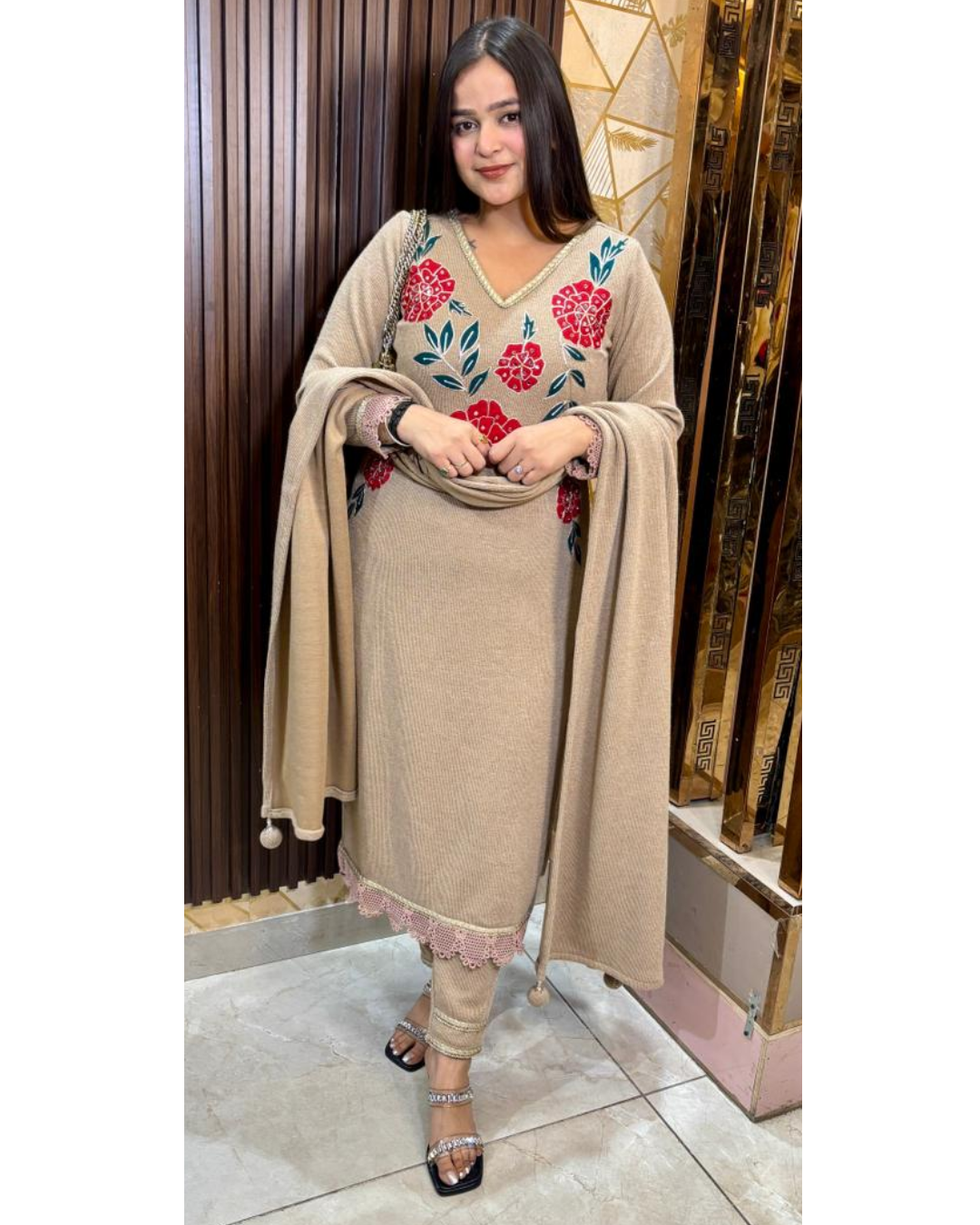 RESHMA-WOOLLEN SUIT