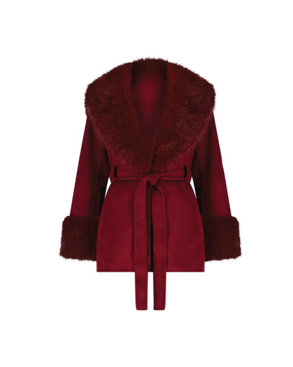 FUR COATS WITH DEATTCAHBLE FUR