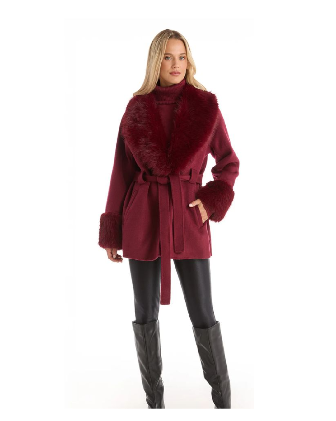 FUR COATS WITH DEATTCAHBLE FUR