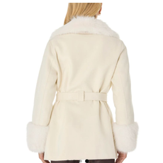 FUR COATS WITH DEATTCAHBLE FUR