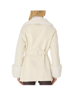 FUR COATS WITH DEATTCAHBLE FUR