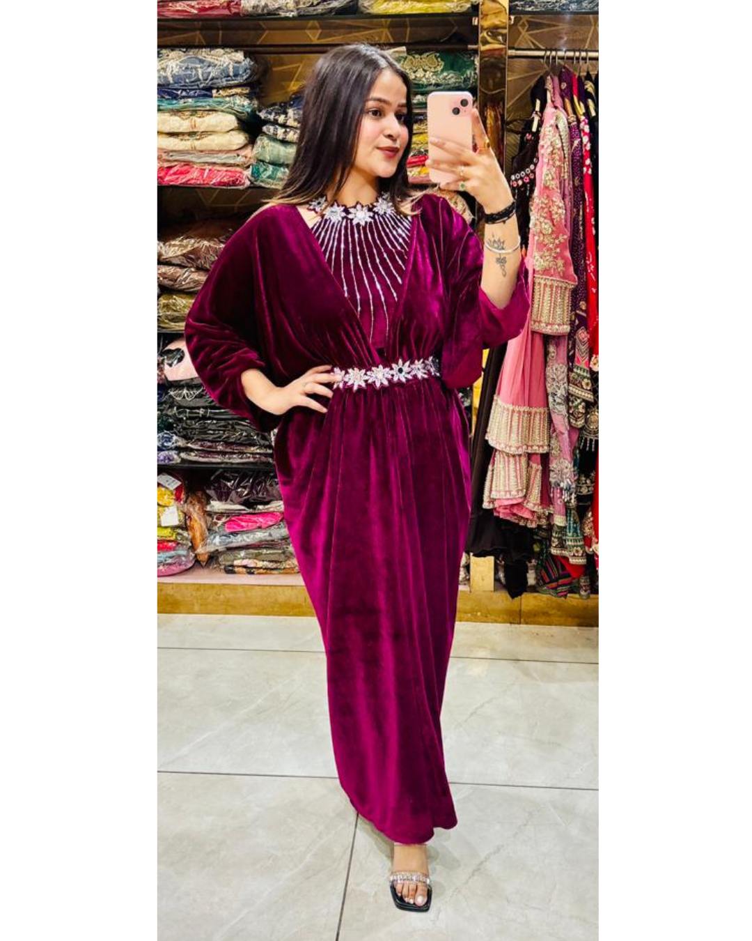 LAILA- VELVET INDO