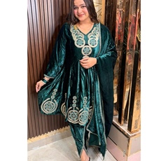 Sira-green velvet suit