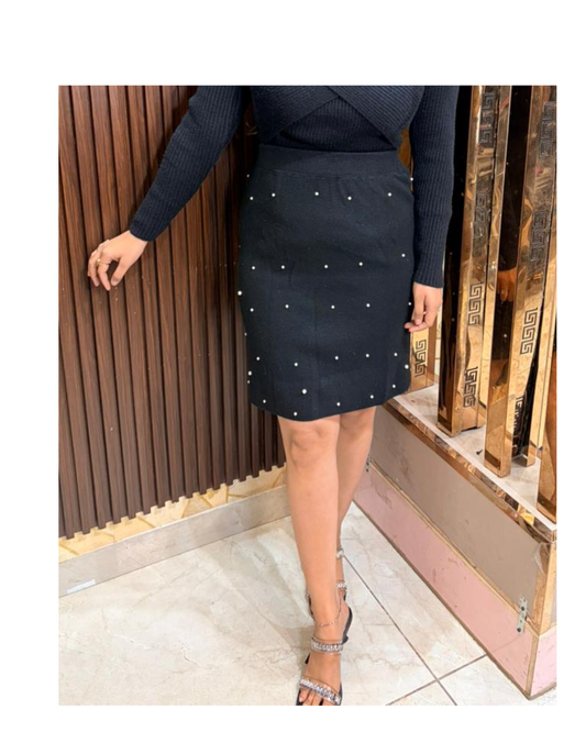 PEARLY-WOOLLEN SKIRT