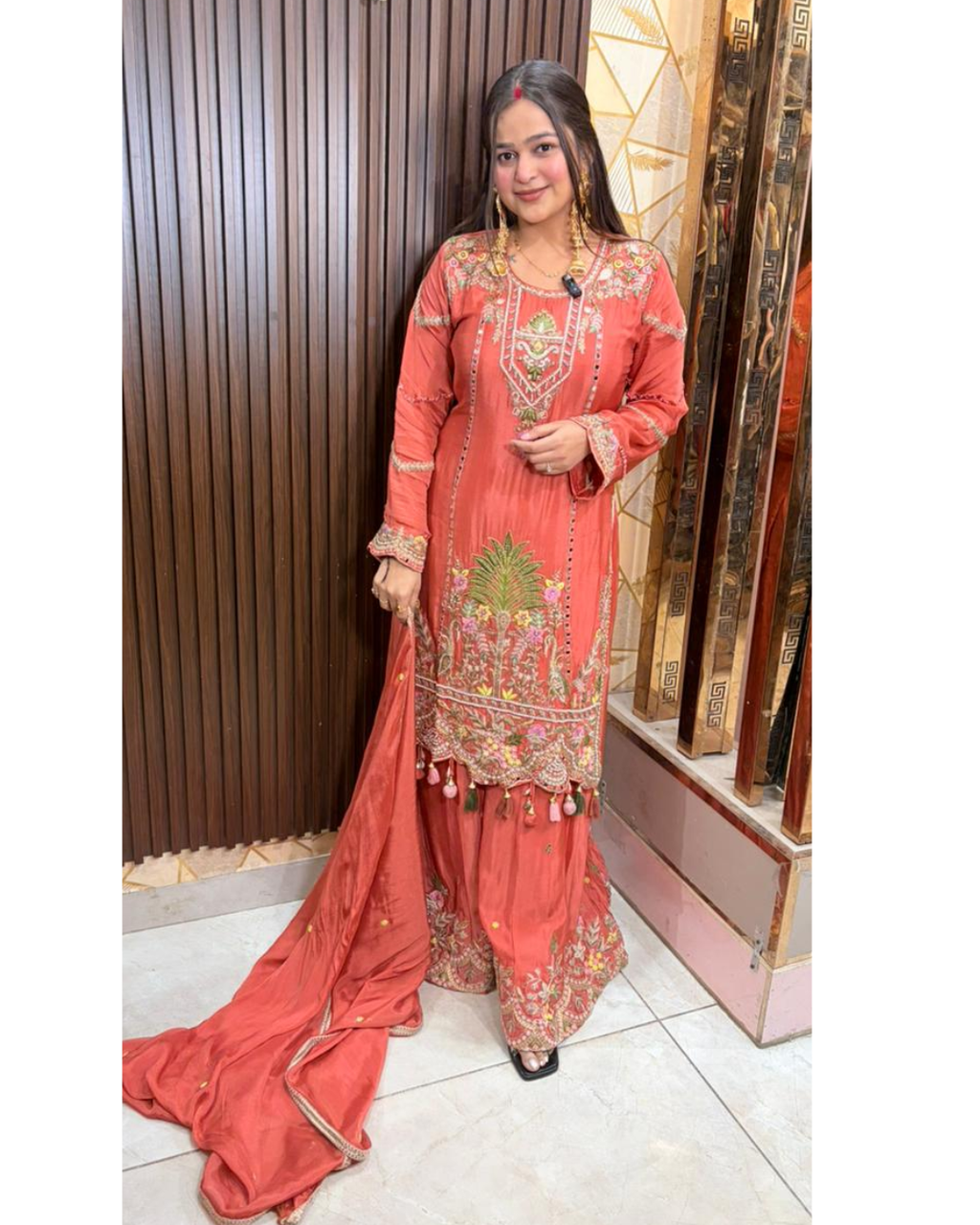 HEENA-SHARARA SET