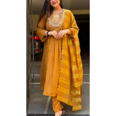 SHREYA-MULCOTTON SUIT